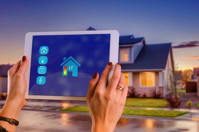 smart-home-g707c9b6b3_640 sustainable design